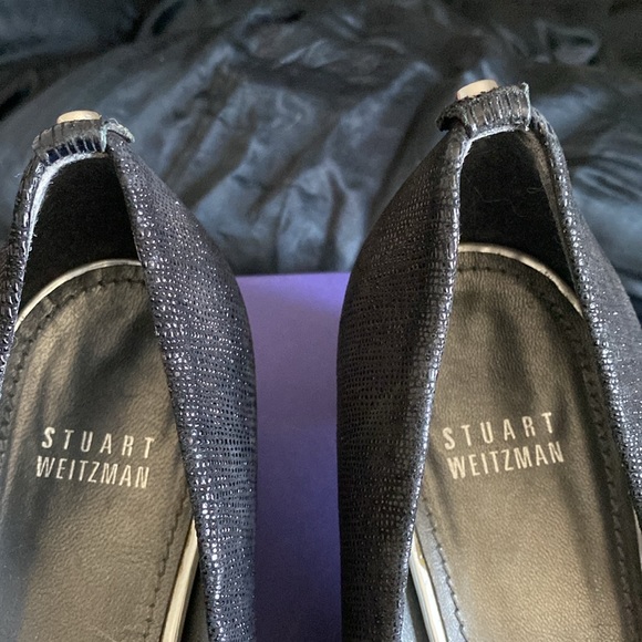 Stuart Weitzman Shimmering Snake Texture Leather Dark Silver Lining Logo Shoes - Picture 15 of 16